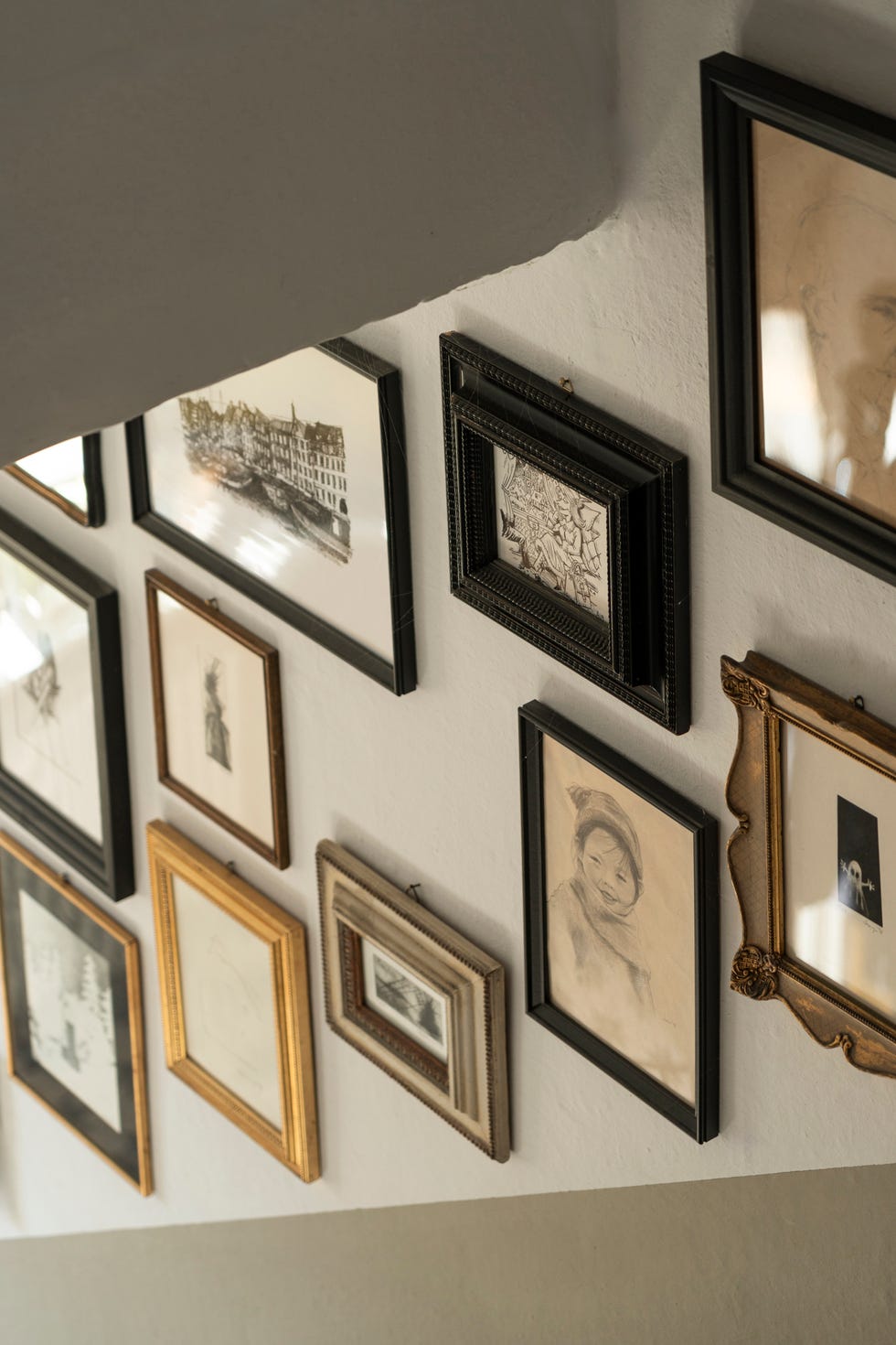 una vecchia scuola di montagna trasformata in casa vacanze