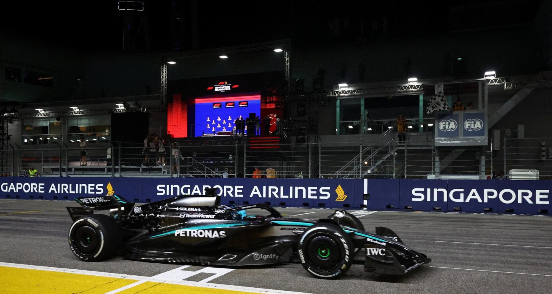Le pagelle del Gp Singapore: Russell perfetto, Leclerc e Hamilton da 5 - la Repubblica