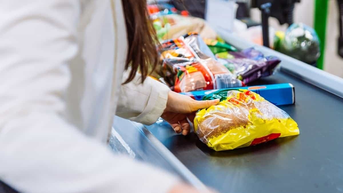 Incredibile: alla cassa con 1.000 € di spesa, paga solo 88 centesimi grazie a un trucco vietato