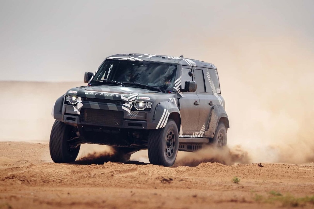 Land Rover continua lo sviluppo della D7X-R nel Sahara