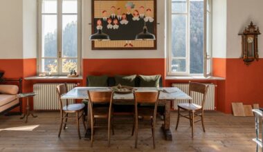 Una vecchia scuola in Val Malenco diventa una casa