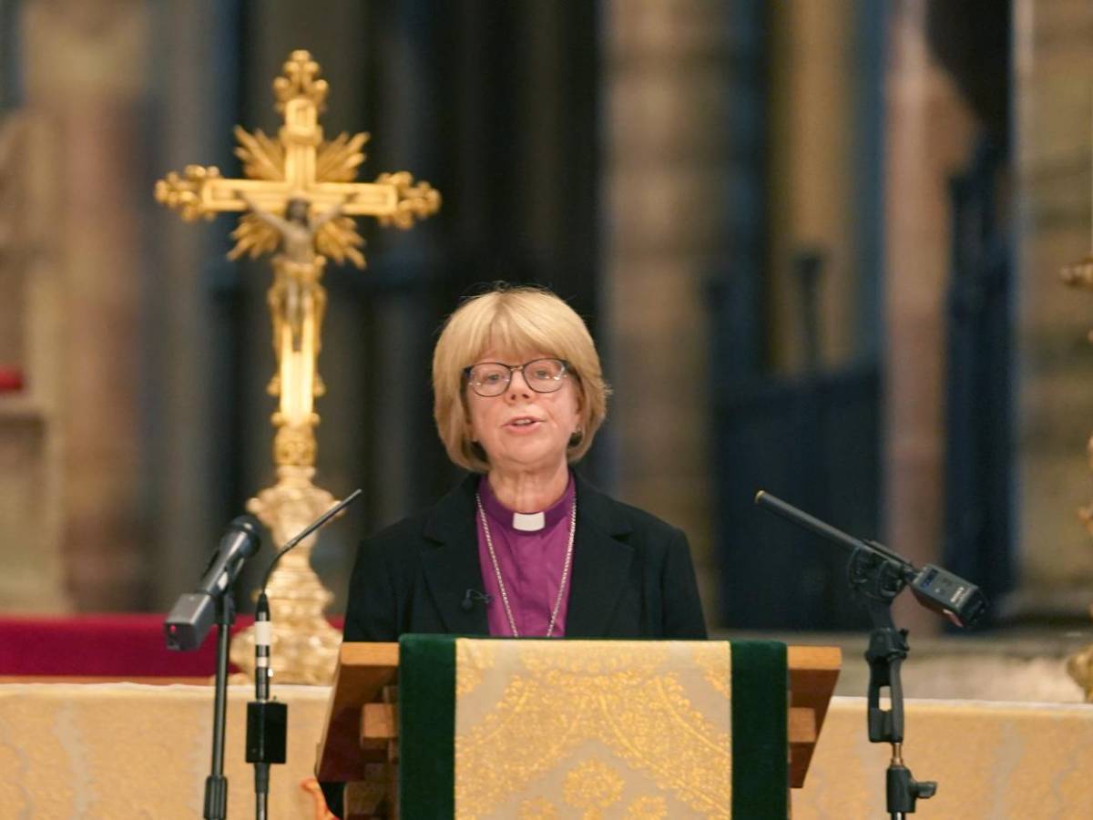 Rivoluzione anglicana (dopo gli scandali). Una donna arcivescovo entra a Canterbury