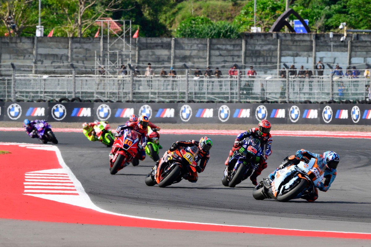 Marini e Fernandez si accusano a vicenda per una battaglia "poco intelligente"