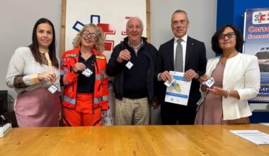 Autismo, sulle ambulanze della Croce Bianca debutta il «moschettone» che aiuta a comunicare