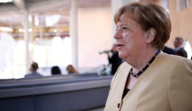 Il nuovo siluro della Merkel: la guerra in Ucraina è stata colpa dei baltici e dei polacchi