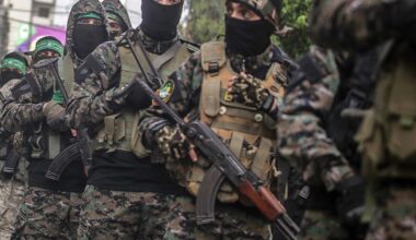 Hamas accetta il disarmo ma non Blair. Oggi c’è Witkoff. Altra Flotilla in mare