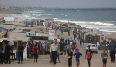 L'Idf: "Non tornate a Gaza, è ancora zona di guerra". Meloni: "Italia pronta per stabilizzazione e ricostruzione"