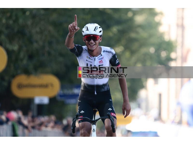 GRAN PIEMONTE. DEL TORO FA 15, LA UAE FA 92, HIRSCHI BATTE MOLLEMA PER IL 2° POSTO, ZAMBANINI E BAGIOLI TOP-10