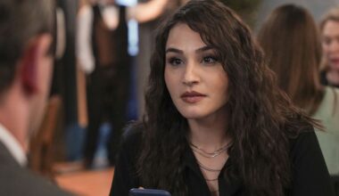Asena Girisken (Yesim) in una scena di Tradimento 2