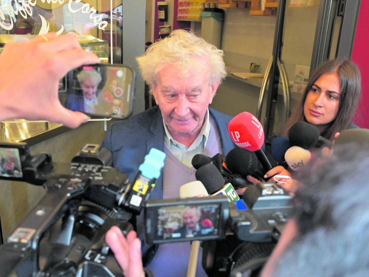 "Sono testimonial di una clinica dentale". La mossa dell'avvocato di Andrea Sempio