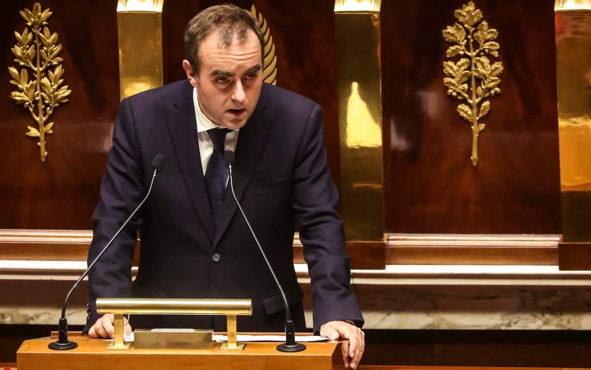 Francia, Lecornu annuncia al Parlamento: 'Sospesa la riforma delle pensioni'