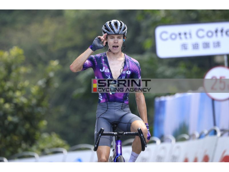 DOUBLE DOMA NONGLA E SI PRENDE LA MAGLIA ROSSA. 2º LAFAY, 3º HONORÉ