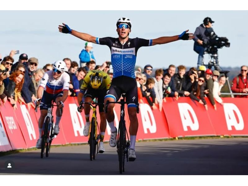 TOUR OF HOLLAND. DE JONG A SORPRESA NELLA QUARTA TAPPA, LAPORTE ANTICIPA KUBIS ED È NUOVO LEADER