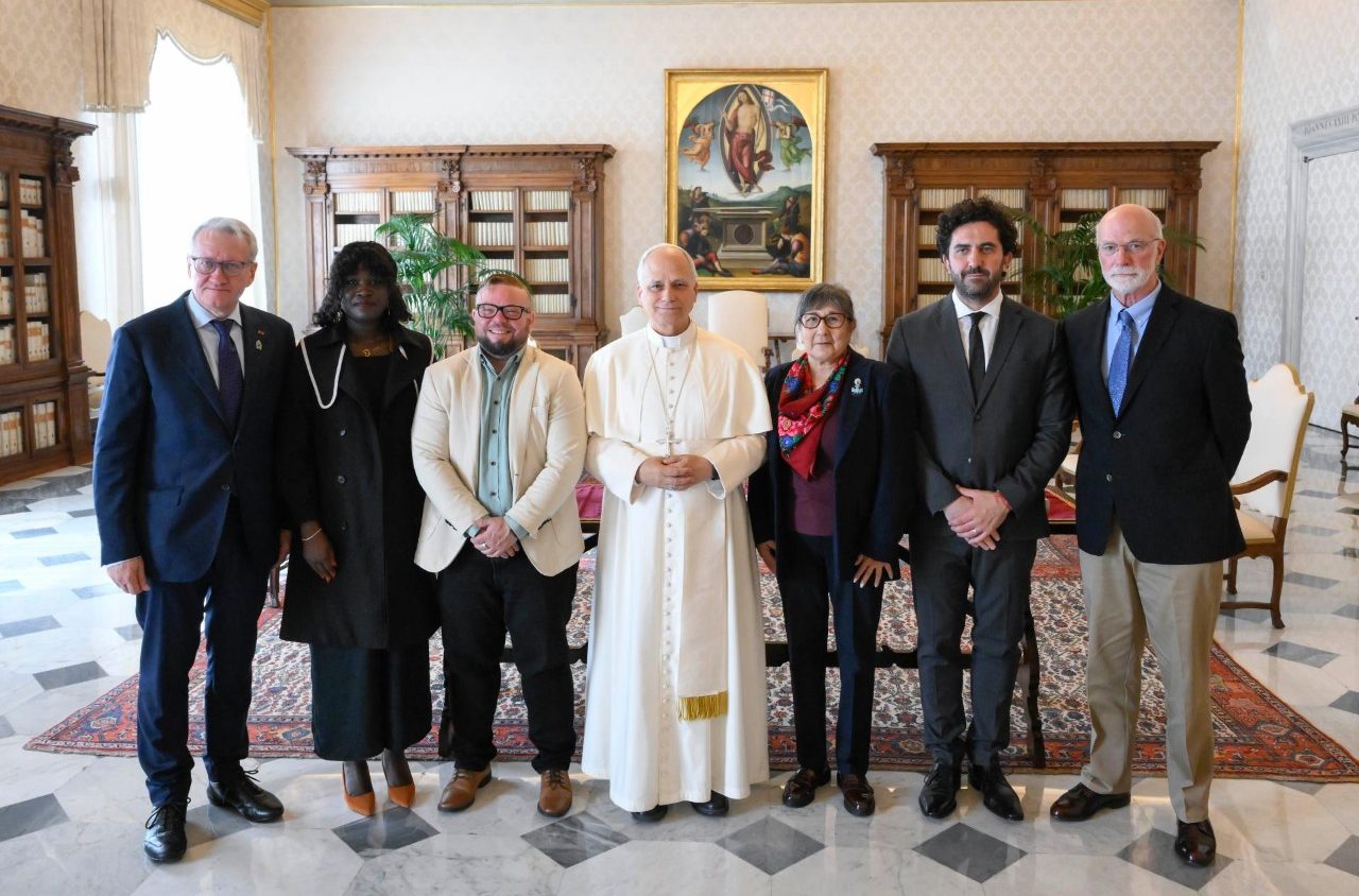 Abusi, un gruppo di vittime e attivisti incontra Leone XIV: “Da lui ascolto e sostegno”