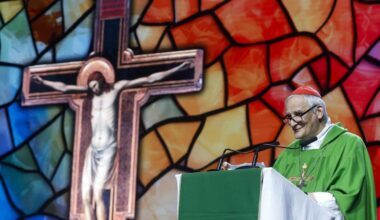 La Cei sfila al gay pride, fedeli furiosi - La Verità