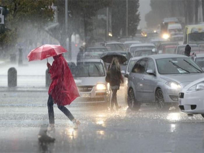 tra poche ore Piogge in spostamento, ecco quali Regioni colpiranno adesso