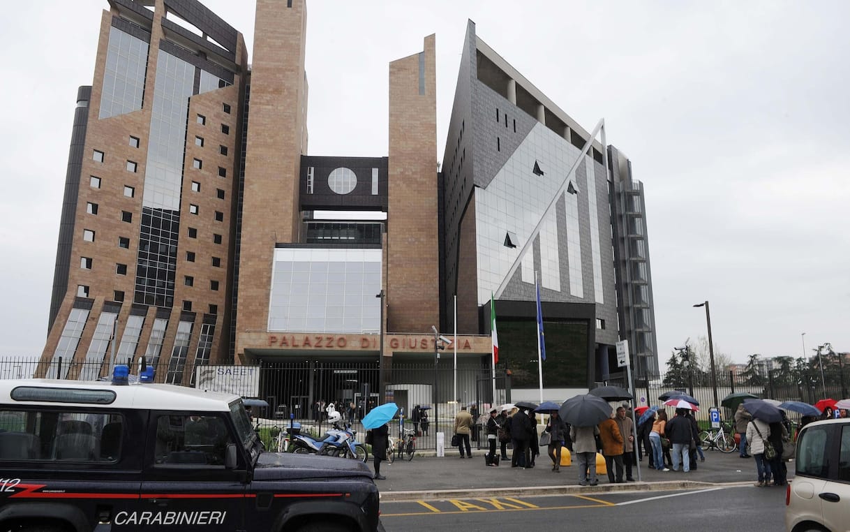 Fine Vita, dispositivo per suicidio assistito. Giudice: Sia fornito