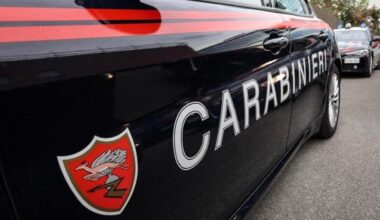 Pescara, donna uccisa dall’ex marito a colpi di pistola. Lui arrestato dopo essersi barricato in un bar