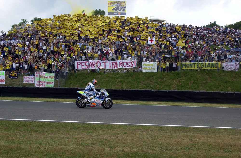 MotoGP - 24 anni fa Valentino Rossi vinceva il titolo nella classe 500