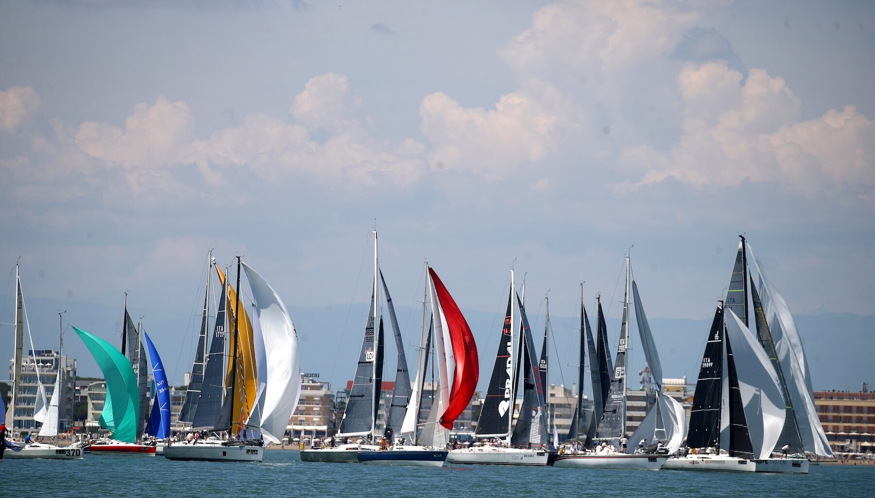 50 volte Cinquecento: storia e fascino della vela offshore in un libro di Nutrimenti Mare – Saily