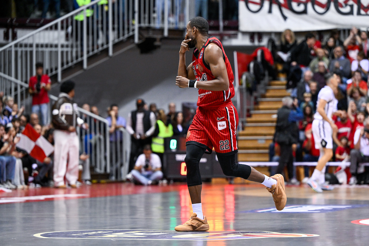 FOCUS BM/ IL MOMENTO DEL WEEKEND LBA: MARKEL BROWN MANDA IN ESTASI IL PALATRIESTE NEL DERBY CONTRO UDINE - DI ALESSIO APICELLA