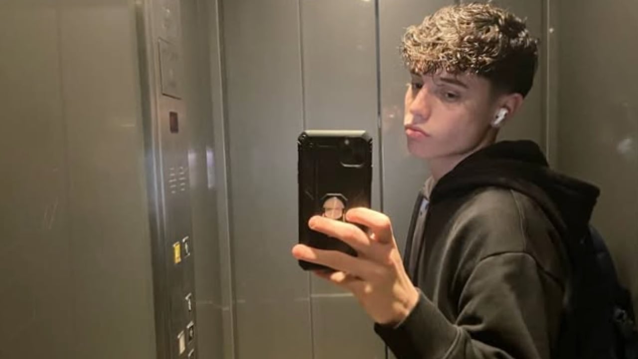 Amici 25: Chi è Riccardo Stimolo? Età, Genitori, Instagram. Tutto sul Cantante del Talent Show di Canale5