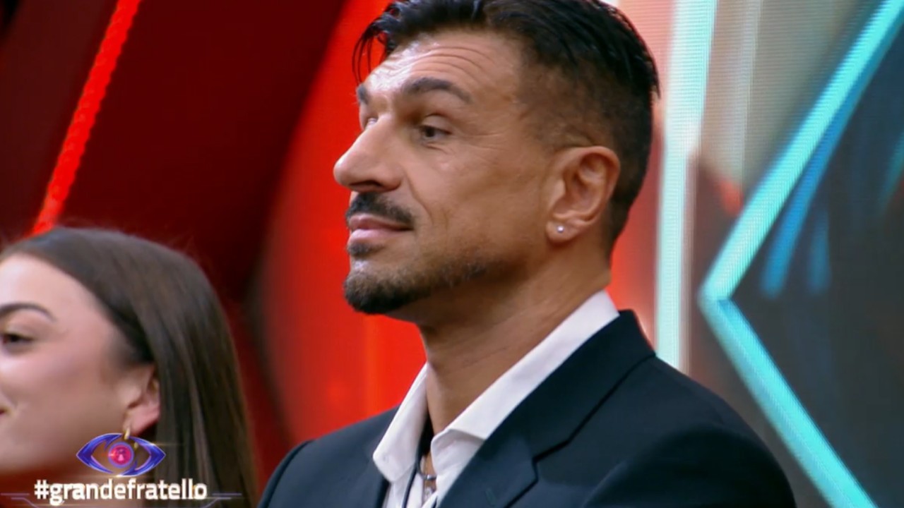 Grande Fratello, Matteo Azzali torna sui social dopo l'eliminazione: "È stato un viaggio incredibile"