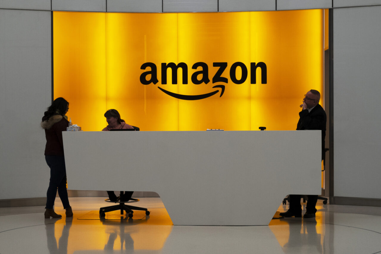 La mezza giornata di panico globale per il blackout ai server di Amazon