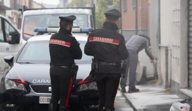 La tragedia di Marco, ucciso a Collegno con 10 coltellate. Sospetti su un giovane con disturbi mentali - La Stampa