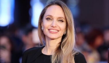 Festa del Cinema di Roma 2025: Angelina Jolie essenziale, con chioma bionda e unghie nere, e le pagelle dei beauty look in quarta serata