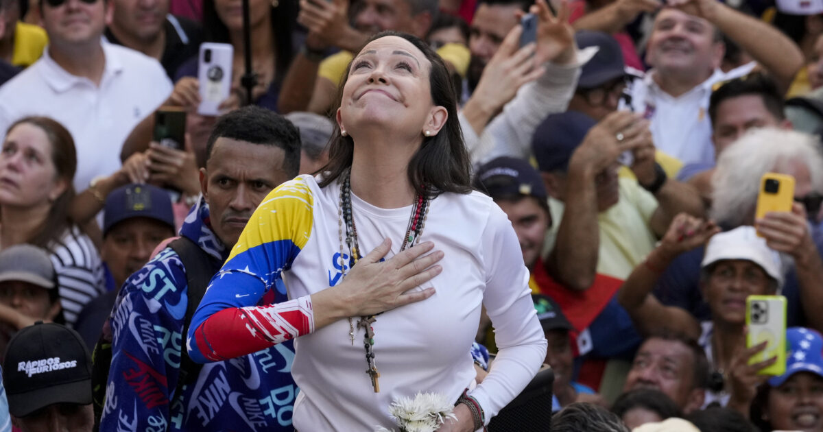 Nobel per la Pace a Maria Corina Machado: premiata l'oppositrice di Maduro | Il Fatto Quotidiano