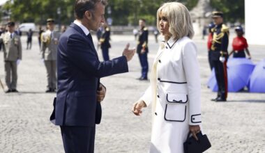 Il coraggio di Brigitte Macron, e i danni pubblici dell’infosfera