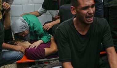 Almeno 34 palestinesi uccisi dall’alba nella Striscia. Tel Aviv chiude la strada verso Gaza City - Il Fatto Quotidiano