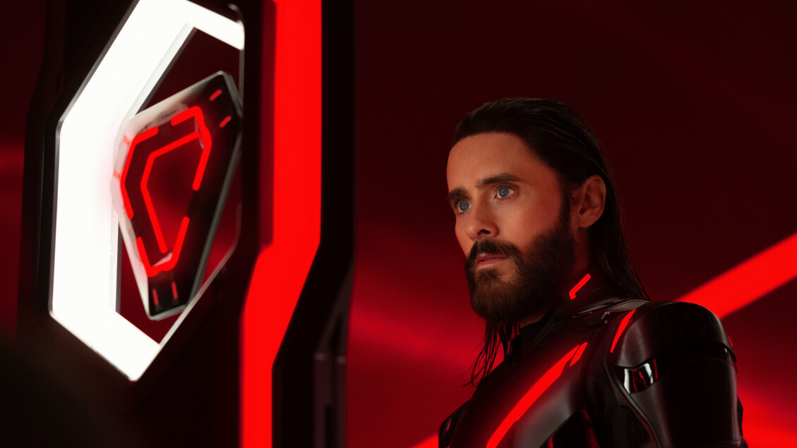 Tron: Ares, Leto guerriero in IA scopre il mondo reale - Cinema