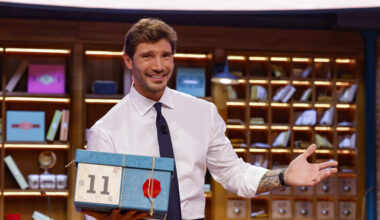 Affari Tuoi si accorcia, partenza anticipata per la prima serata - Ultima ora