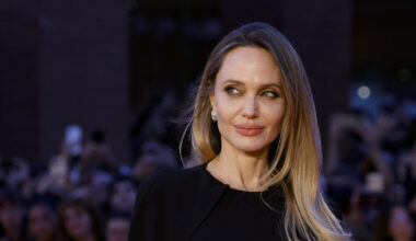 Angelina Jolie alla Festa di Roma: 'Anche con il tumore al seno non perdiamo l'identità' - Cinema