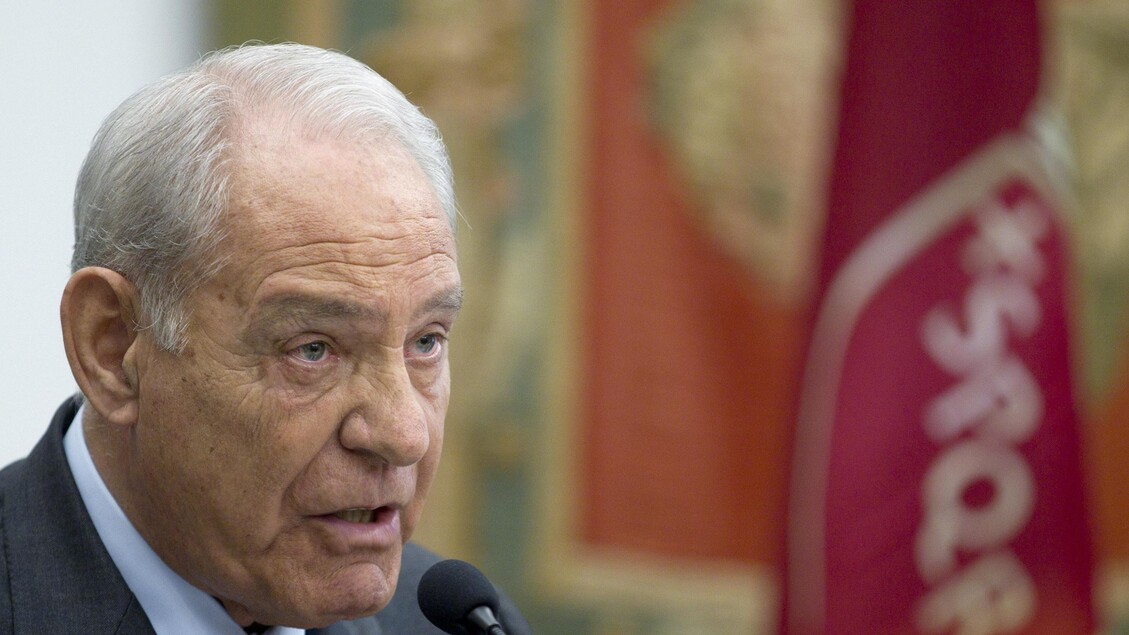 Addio al generale Angioni, inaugurò il modello Italia all'estero - Notizie