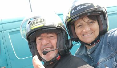 Incidente tra auto e moto: morti marito e moglie