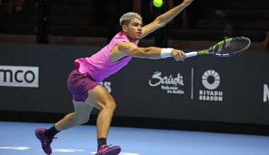 Masters 1000 Parigi, Alcaraz scalda i motori: "Non sono scarso indoor, ma ci metto più tempo ad adattarmi"