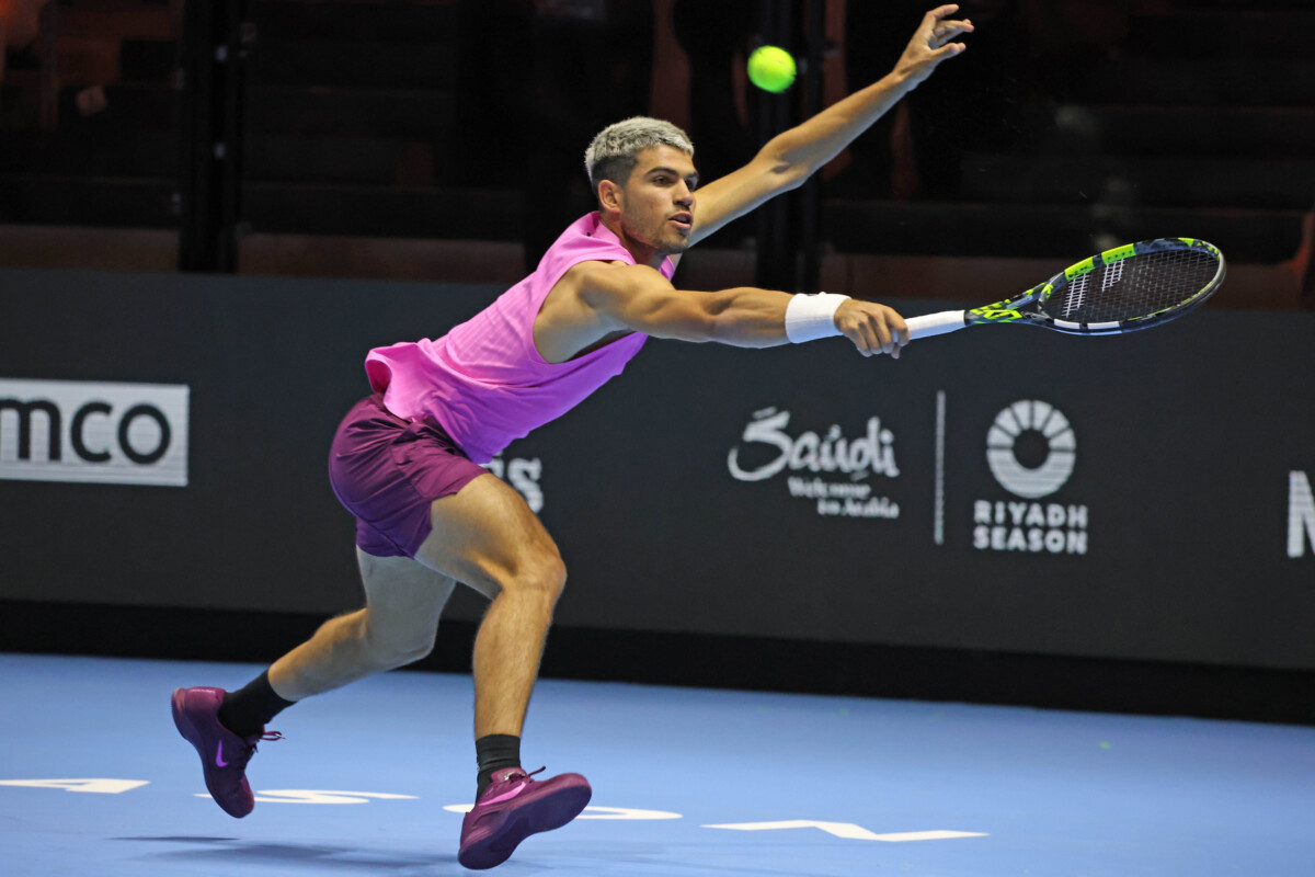 Masters 1000 Parigi, Alcaraz scalda i motori: "Non sono scarso indoor, ma ci metto più tempo ad adattarmi"