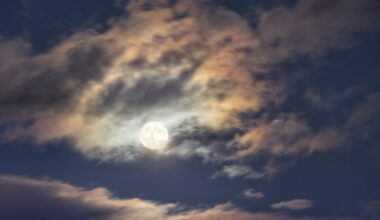 Le iridescenze lunari fotografate sulle Dolomiti - Scienza e arte