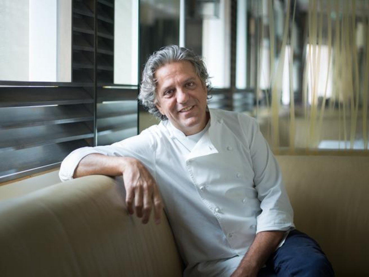 Lo chef Giorgio Locatelli tra gli over 60 più irresistibili al mondo: per il Times è un «Sas». Lui: «Io tra Obama e Jagger. Mia moglie? Ha riso ed è orgogliosa di me»