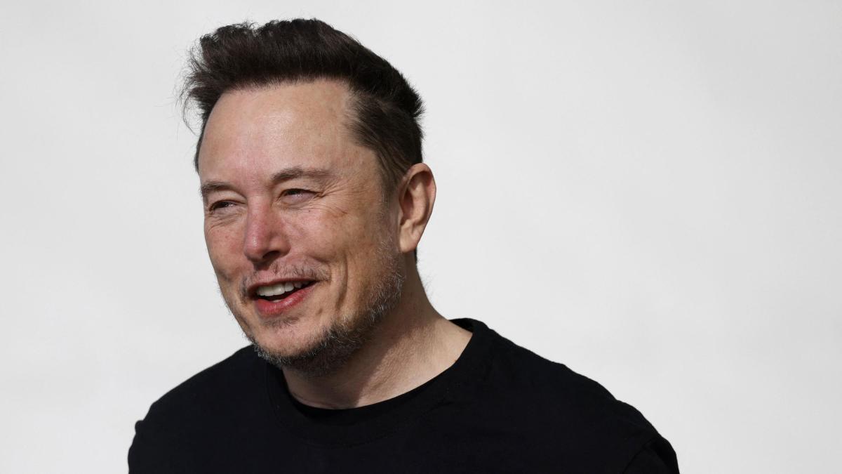 Elon Musk: Prima persona con patrimonio netto di 500 miliardi di dollari