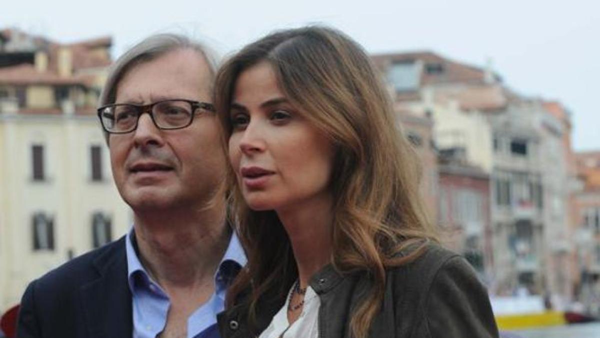 Vittorio Sgarbi, la fidanzata Sabrina Colle scrive a Patrizia Groppelli: «La megera sono io? Basta con le calunnie»