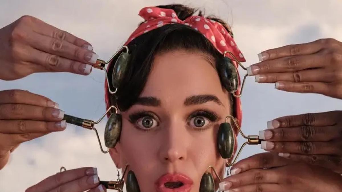 Katy Perry compie 41 anni: figlia di due predicatori, il volo spaziale, l'amore (finito) con Orlando Bloom, 9 segreti