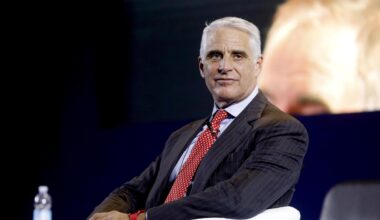 Unicredit ridurrà le masse in gestione ad Amundi: a zero nel 2027. Orcel attacca i governi italiano e tedesco