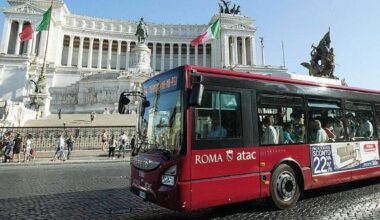Sciopero mezzi pubblici 10 ottobre a Roma, si fermano metro e bus per 24 ore: linee coinvolte, fasce protette