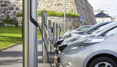 Incentivi auto elettriche, slitta il click day del 15 ottobre 2025: cosa succede