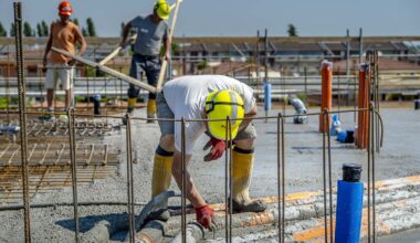 Decreto sicurezza sul lavoro, badge in cantiere, multe più alte per le aziende, tutele per gli studenti: ok del Cdm alle nuove regole