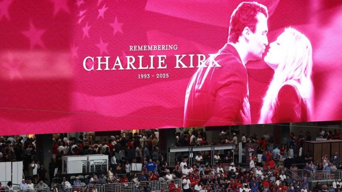 Visti revocati a chi critica Charlie Kirk: i primi sei casi. «Gli Usa non hanno alcun obbligo di ospitare stranieri che augurano la morte agli americani»